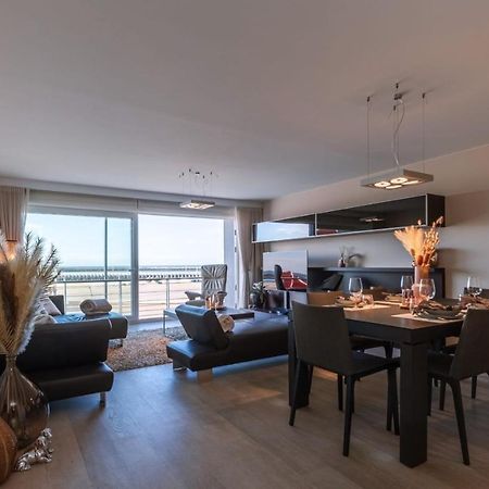 Apartment Maritime View At Commodore ออสเทนด์ ภายนอก รูปภาพ